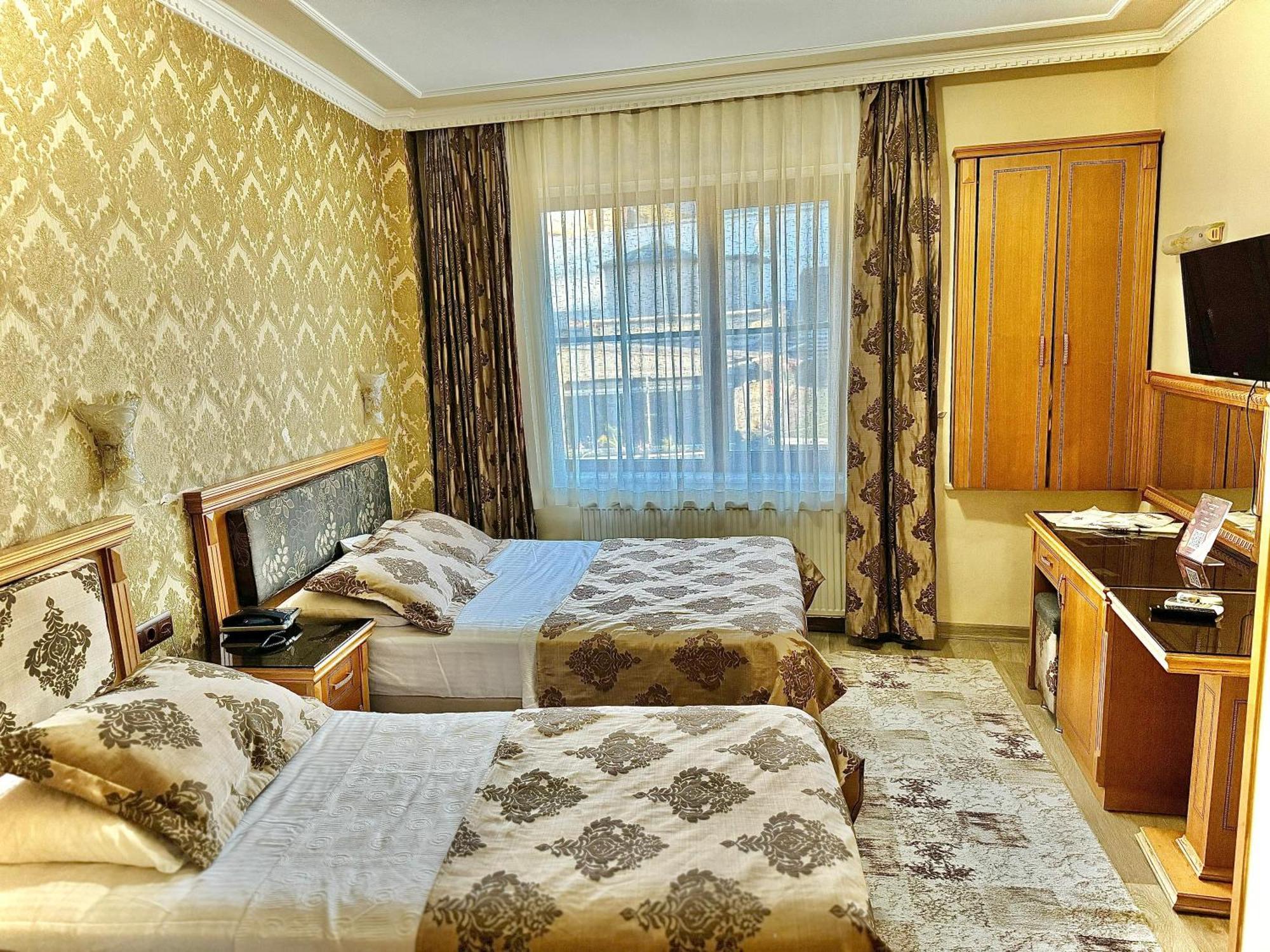 Grand Papirus Hotel Istanbul Exterior photo